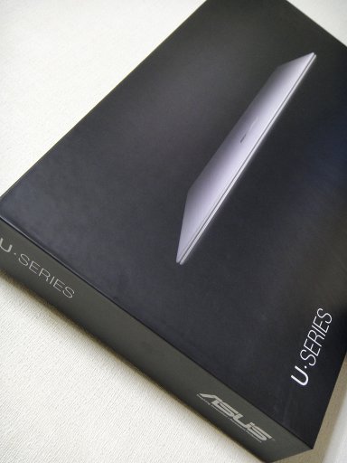 asus-u38n-unbox-0.jpg