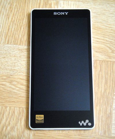nw-f886-unbox-face.jpg