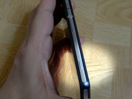 sony-docomo-xperia-z2-camera-shutter.jpg